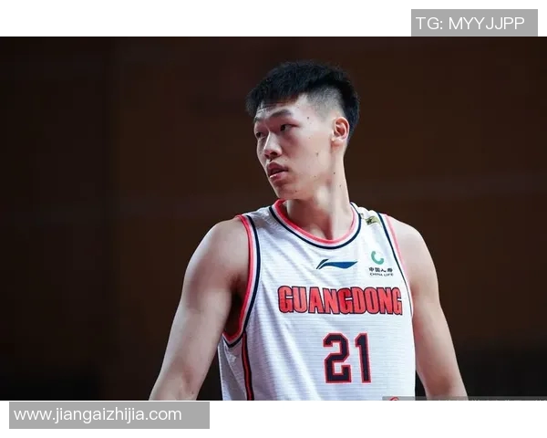 张昊：从普通少年到篮球明星的奋斗历程与心路历程分享