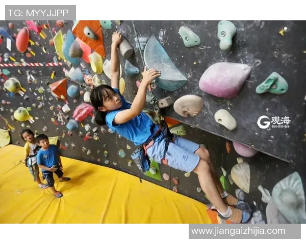 重庆攀岩队在极限运动联赛中的心理素质表现分析与点评